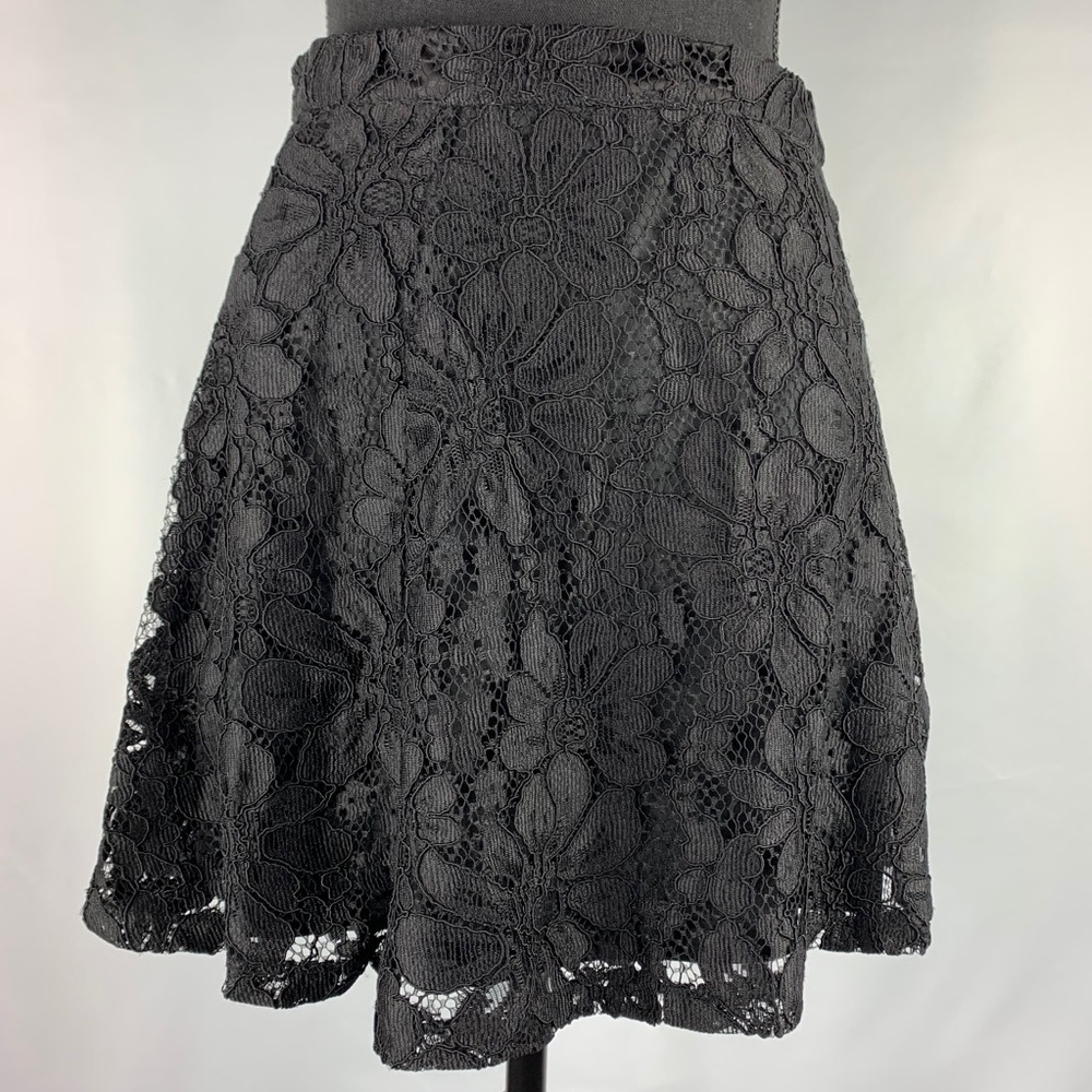 Forever 21 Los Angeles Lace Skirt Size 29